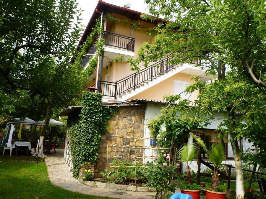 Helena Apartments Паралия Пантелеймона Экстерьер фото