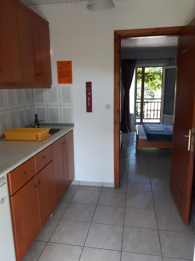 Helena Apartments Паралия Пантелеймона Экстерьер фото